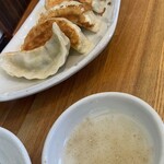 広東家庭料理おかむら - 優しい味ですの餃子