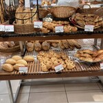 ポール・ボキューズ・ベーカリー - 店内