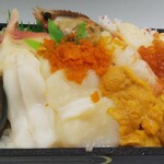 釧祥館 - ボタン海老と貝の贅沢ちらし(3780円)