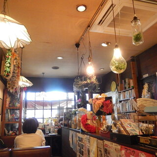 Coffee Shop UTORO_2