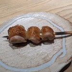 ヨシモリ - 皮付きモモ