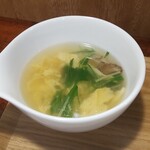 キッチン ブルー グローブ - 卵スープのアップ