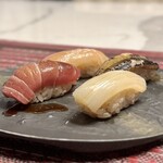 完全個室鮨和食かなうS - 寿司　四貫(みかん鯛、穴子、中トロ、イカ)