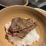 肉 希々 - 