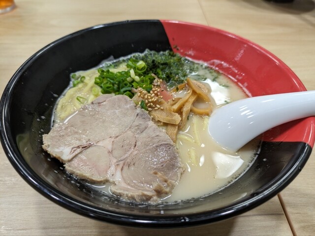 Nagasaki Ramen Saikai Inashiro Wakabadaiten photo 5