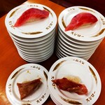 Sushiro - 「倍トロ、1皿 100円」「倍トロ焦がし醬油、1皿 100円」