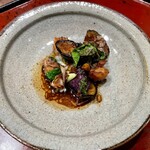 一碗水 - 熊野地鶏と台湾バジルと台湾醤油と茄子