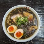 Menkoubou Kiwamiya - 味玉ラーメン_ブラック_尾道麺(2024.05)
