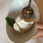 Ruth's Chris Steak House - 