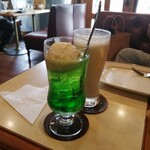 ラモドール - 三角折りのペーパーも嬉しい