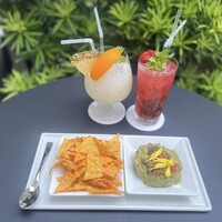 R1 TOKYO Bar&Restaurant - 