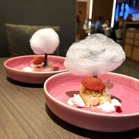 JAM17 DINING - （HANAMI）桜レアチーズケーキとイチゴのソルベ