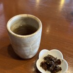 Nichigetsu - なんとも珍しい、よもぎ茶。風味が良かった。