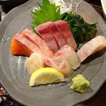 鳥好 - 刺身盛り合わせ1,012円