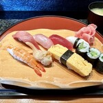 しほう田 - 特にぎり鮨ランチ…¥1,500円(税込)