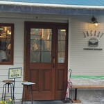 Jack37Burger - 外観(入口)