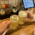 横浜らぁめん 桜花 - ハイボールで、乾杯です。