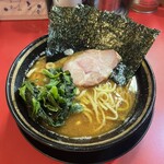 家系ラーメン とらきち家 - 