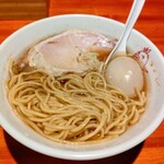Mensakaba Magari - つるシコ中太麺も味玉も美味かったー