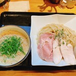 麺処 飯田家 - 料理写真: