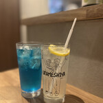 Izakaya Moeta Urameshiya - 青いレモンサワー、はちみつレモンサワー