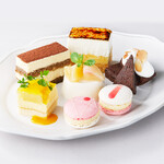 Dolce Misto (Assortment of 6 small desserts)