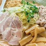 覆麺 智 - 