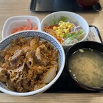 吉野家 - 牛丼サラダセット　729円