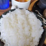 炭火ハンバーグ 肉焼き亭 - ライス大盛　お替り1回無料我慢するから