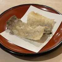 満寿家 - 鯉あらい（鱗揚げ）　800円（税込）