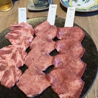 焼肉 The INNOCENT CARVERY 新丸ビル店 - 