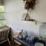 海と坂と - お水はセルフで✨