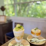 海と坂と - どちらもかなり美味しいけど　あえて言うなら私はトロピカルパフェの方が好みかな╰(*´︶`*)╯♡