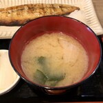 鰻・天ぷら 山中 - 味噌汁、お新香付き