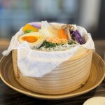 トトのエ - 茶籠蒸しご飯　焼き鮭と釜揚げしらすの茶籠蒸し