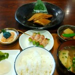 灼味噌らーめん 八堂八 - 銀ダラの煮付定食 1100円