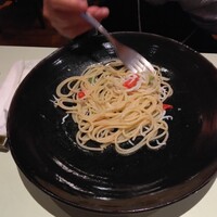 サルティンバンコ - シラスと野菜のペペロンチーノ