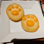 たま - 肉球チーズ芋餅♪