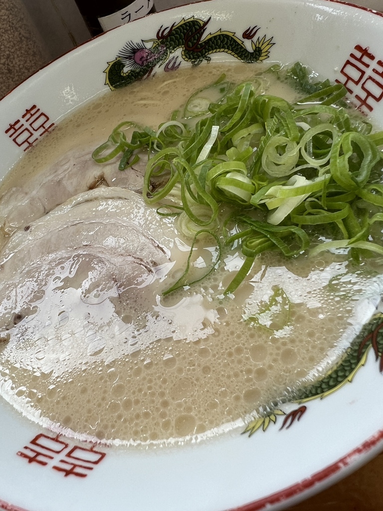 写真 : 看板の無いラーメン屋 - 雑餉隈/ラーメン | 食べログ