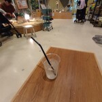 モフ アニマルカフェ - 炭酸水あります
