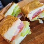 ダグズ・ダイナー&バー - 