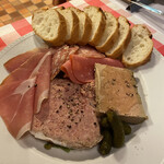 Decoller - 特にレバーペーストが美味しい