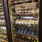 日本焼肉はせ川 別亭 - 名だたるワインがセラーにはズラリ❗