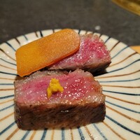 日本焼肉はせ川 別亭 銀座店 - 厳選黒毛和牛サーロイン
                カラスミ