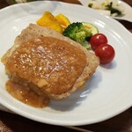 キッチン ブルー グローブ - 反対側から、大きめなテリーヌです