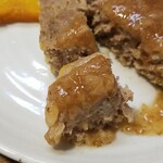 キッチン ブルー グローブ - 更に一口大へカット、タップリソースを絡めて