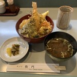 天ぷら 歌門 - 天丼　A: 海老•穴子(半分)､白身魚､野菜