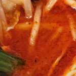 蒙古タンメン中本 - 真っ赤なスープ