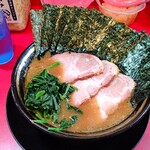 家系ラーメン とらきち家 - 