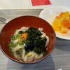 レストラン　シャングリ・ラ - 料理写真:ビュッフェの讃岐うどんとフルーツ